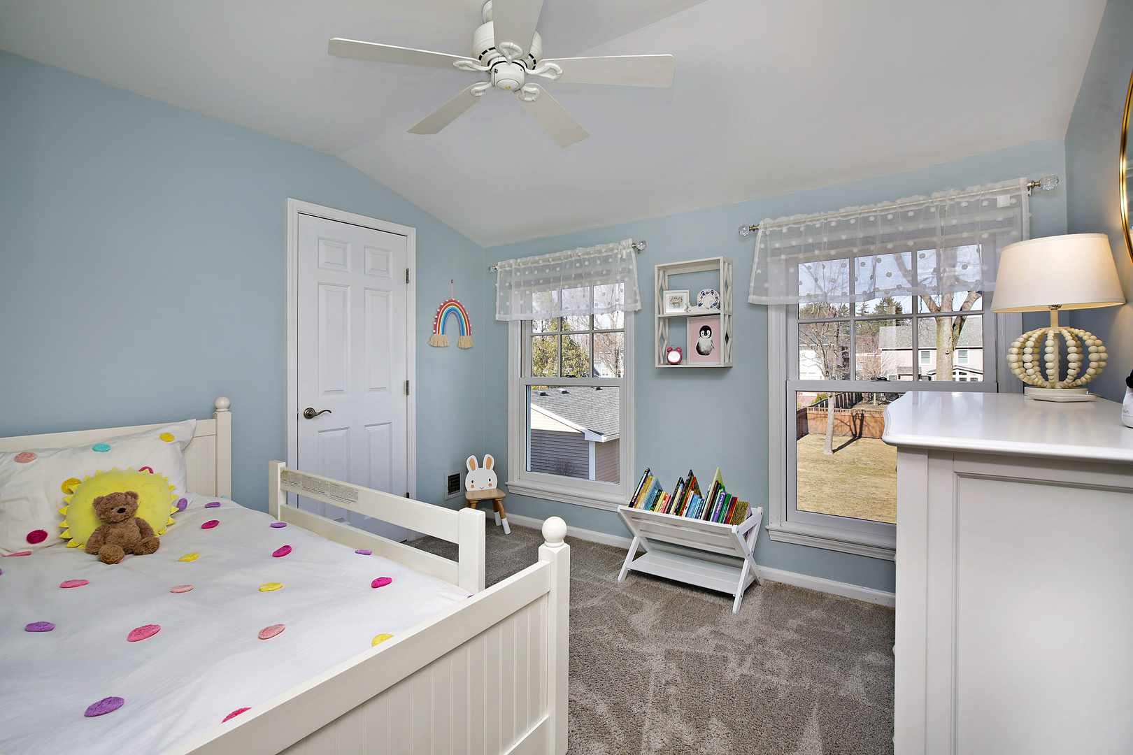 144 West Austin Avenue Libertyville, IL 60048 - Photo 17 of 32