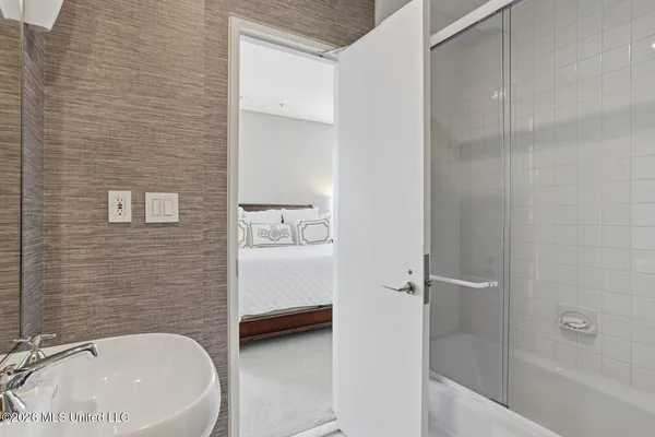 $715,000 | 1200 Meadowbrook Road, Unit 19, Jackson, MS 39206