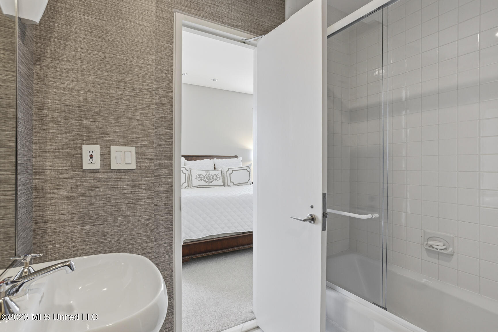 1200 Meadowbrook Road, Unit 19 Jackson, MS 39206 - Photo 23 of 51 19 Barrington-22