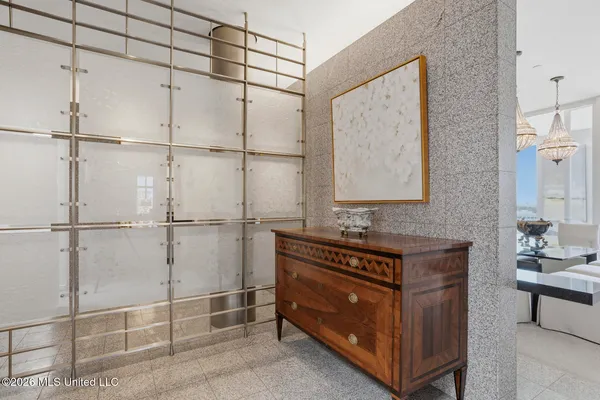 $715,000 | 1200 Meadowbrook Road, Unit 19, Jackson, MS 39206