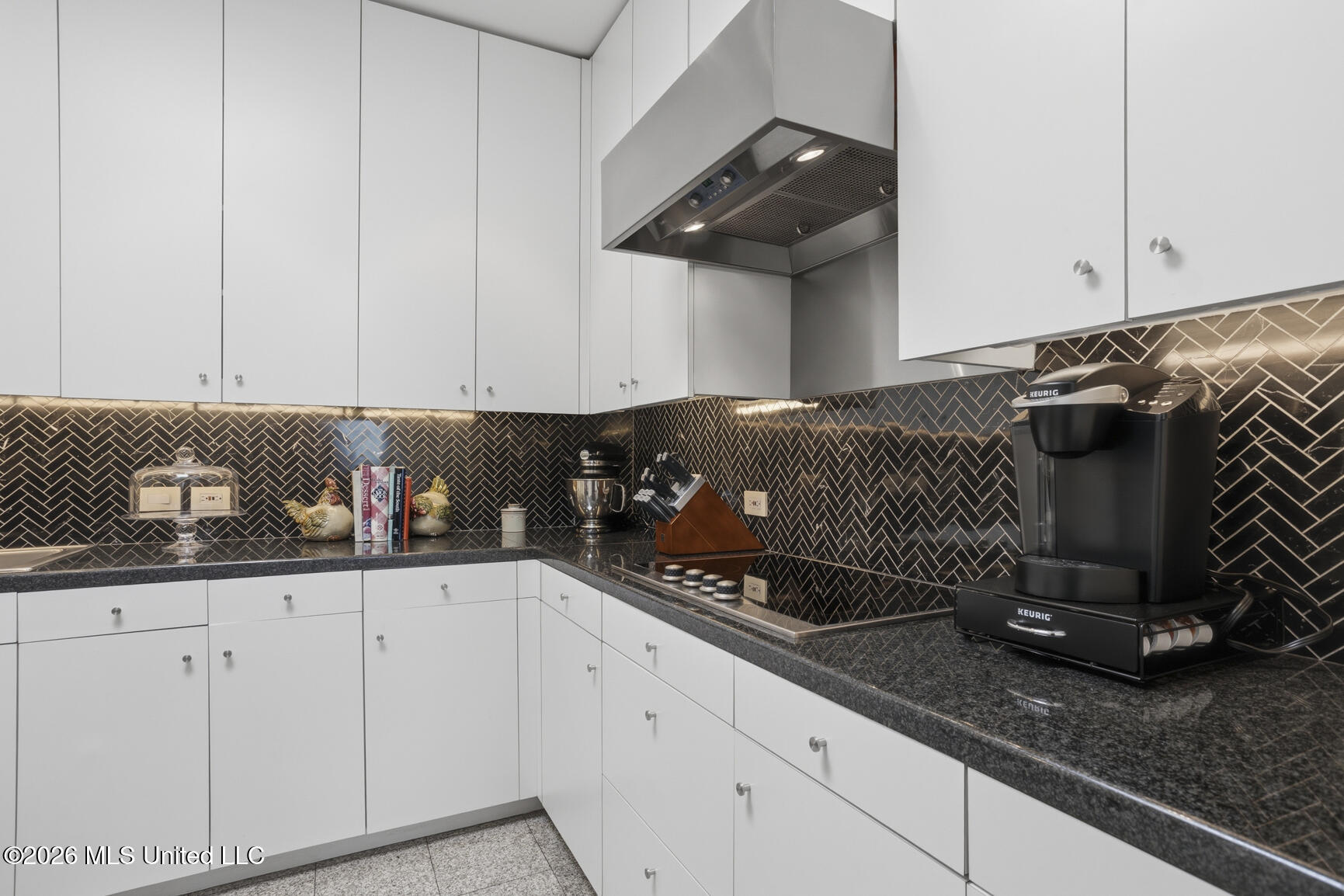 1200 Meadowbrook Road, Unit 19 Jackson, MS 39206 - Photo 26 of 51 19 Barrington-25