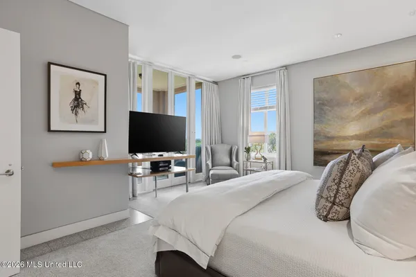 $715,000 | 1200 Meadowbrook Road, Unit 19, Jackson, MS 39206