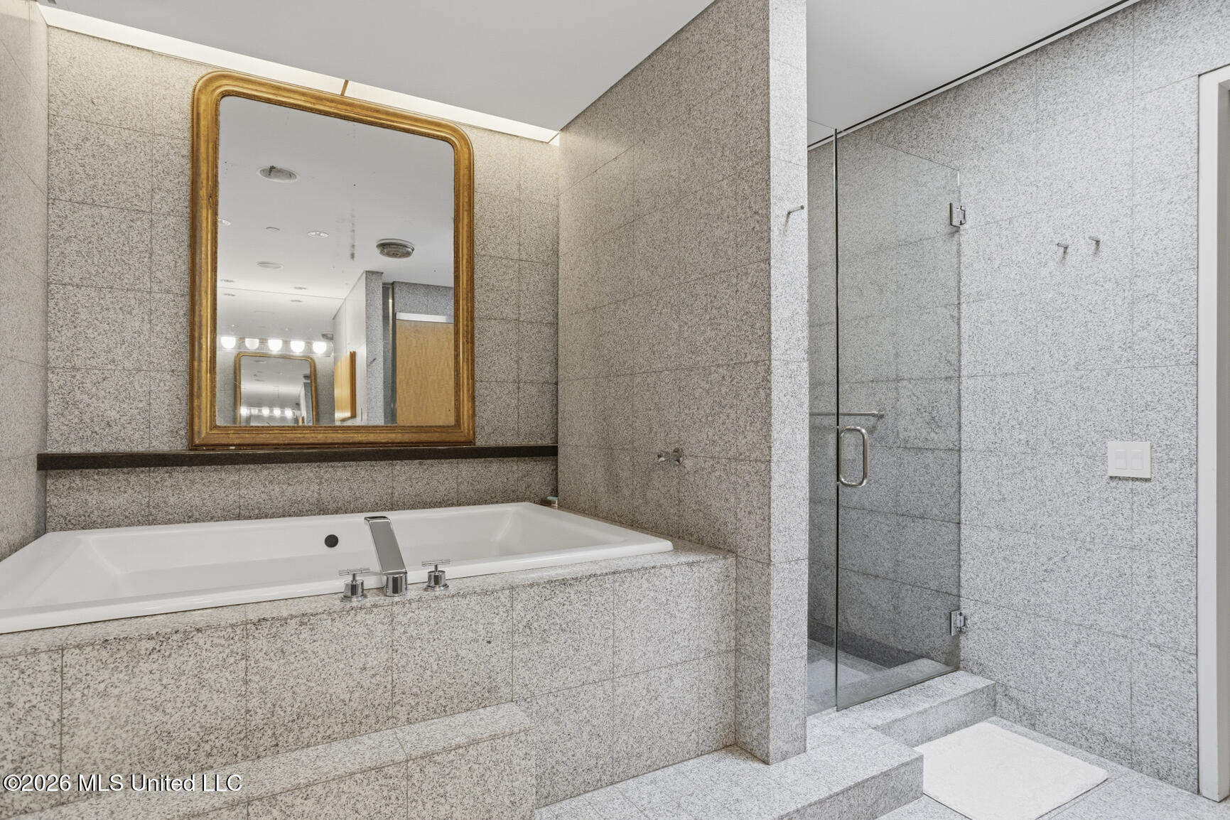 1200 Meadowbrook Road, Unit 19 Jackson, MS 39206 - Photo 37 of 51 19 Barrington-36