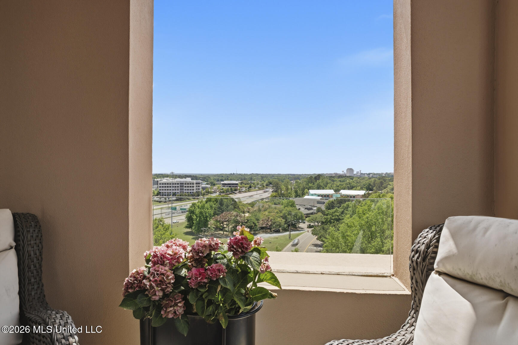 1200 Meadowbrook Road, Unit 19 Jackson, MS 39206 - Photo 42 of 51 19 Barrington-42