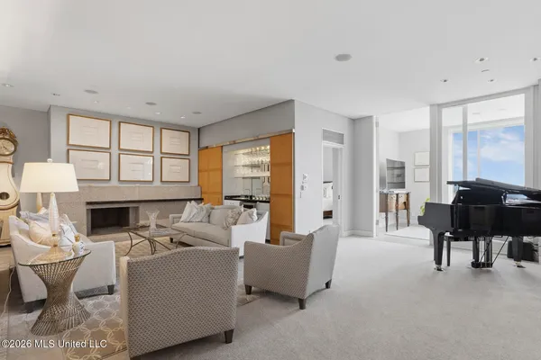 $715,000 | 1200 Meadowbrook Road, Unit 19, Jackson, MS 39206