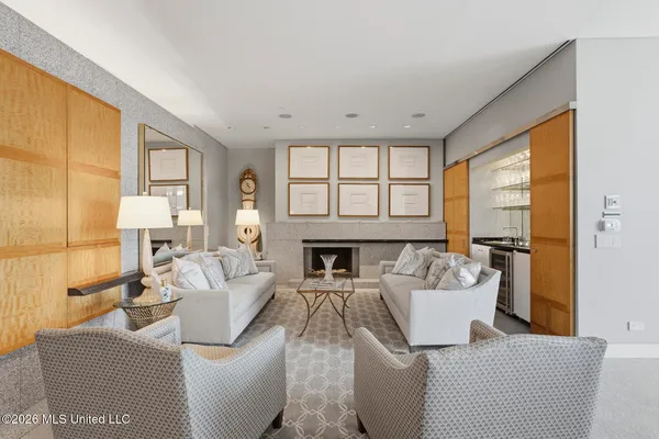 $715,000 | 1200 Meadowbrook Road, Unit 19, Jackson, MS 39206