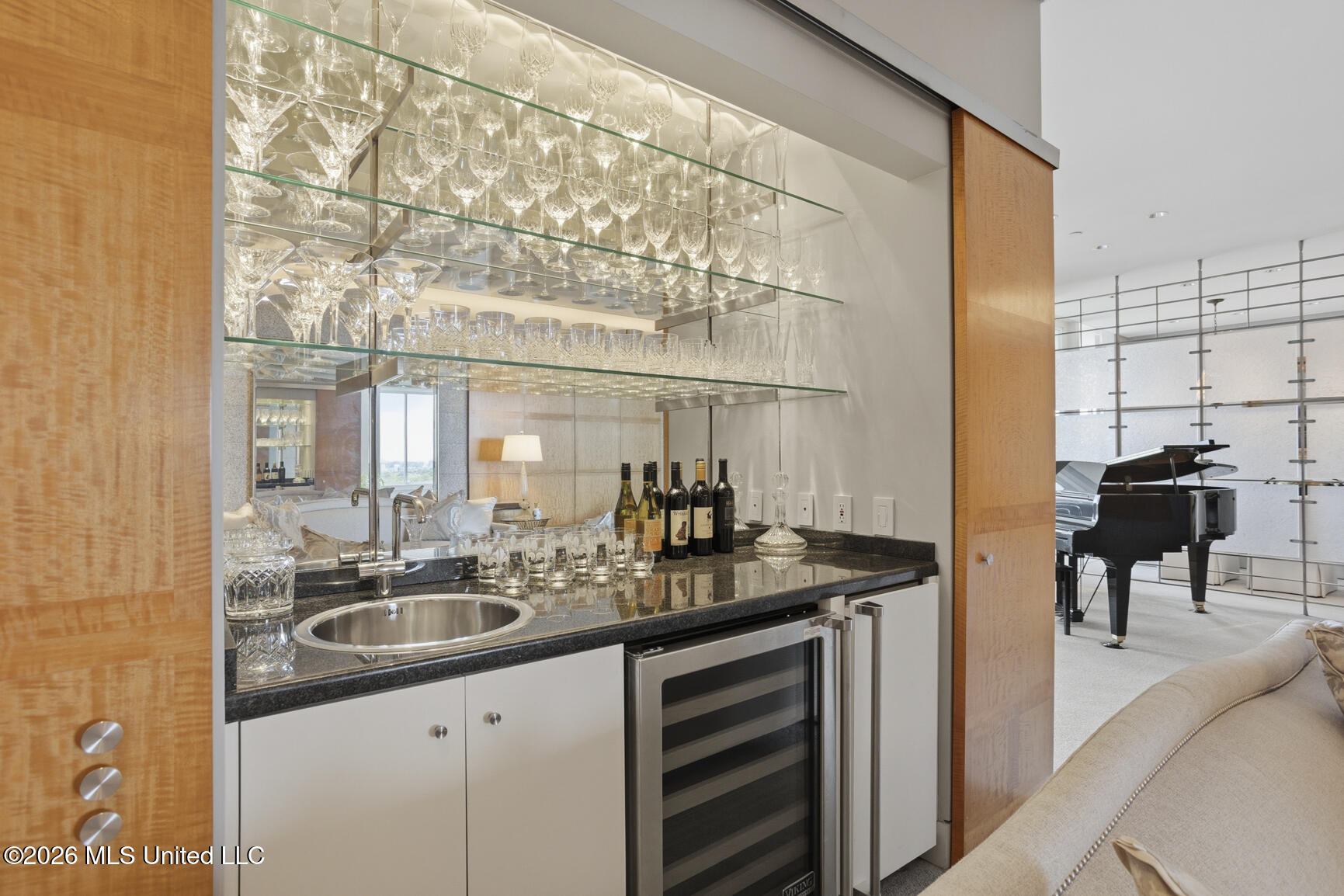 1200 Meadowbrook Road, Unit 19 Jackson, MS 39206 - Photo 9 of 51 19 Barrington-8