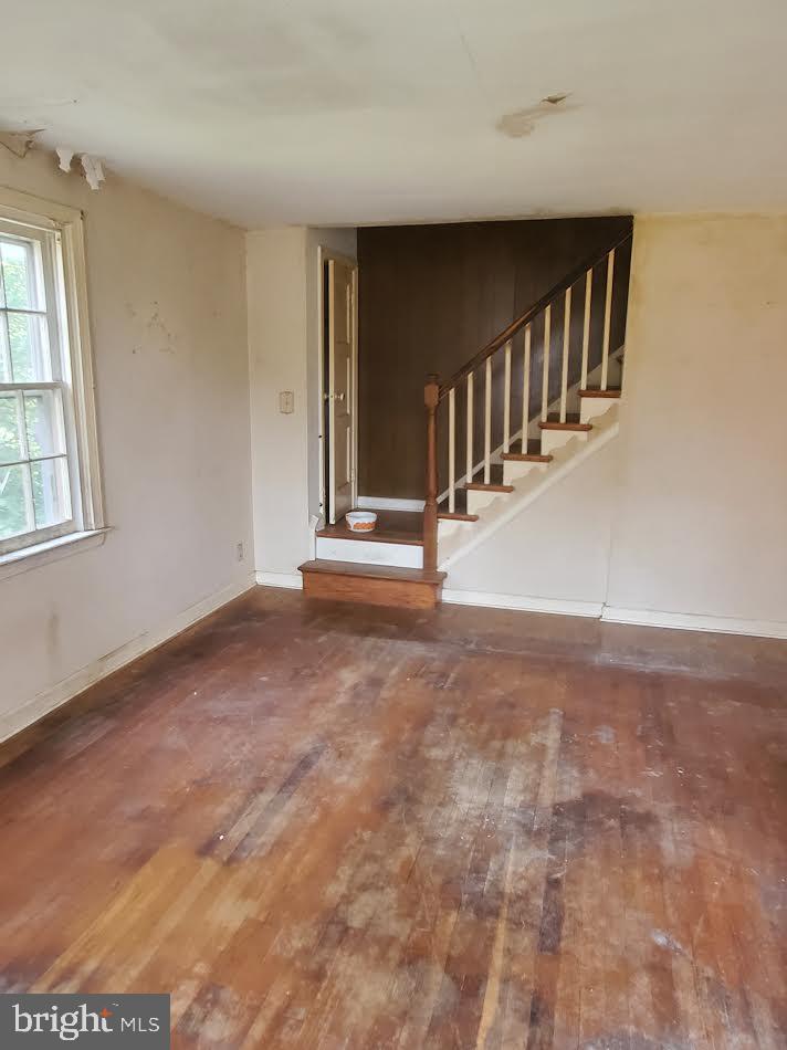 708 Parklane Road Swarthmore, PA 19081 - Photo 3 of 10 Living room