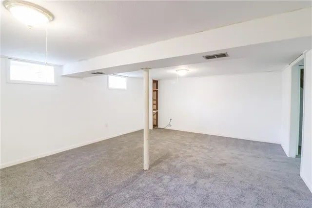 $169,500 | 601 Westside Drive, Knob Noster, MO 65336