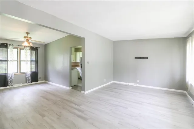 $169,500 | 601 Westside Drive, Knob Noster, MO 65336