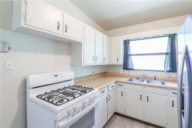 $169,500 | 601 Westside Drive, Knob Noster, MO 65336