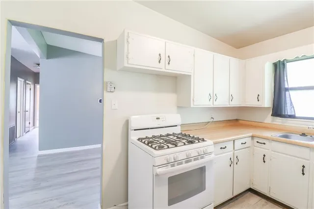 $169,500 | 601 Westside Drive, Knob Noster, MO 65336