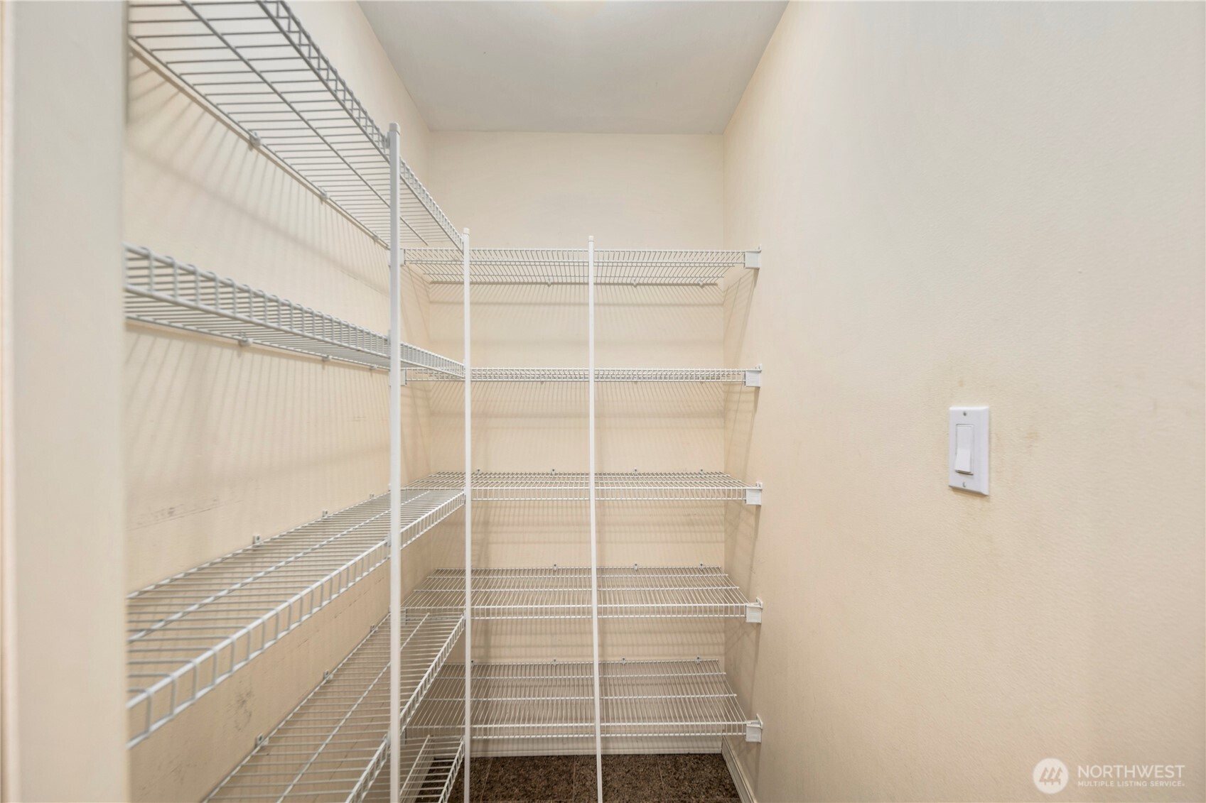 936 North 93rd Street Seattle, WA 98103 - Photo 11 of 39