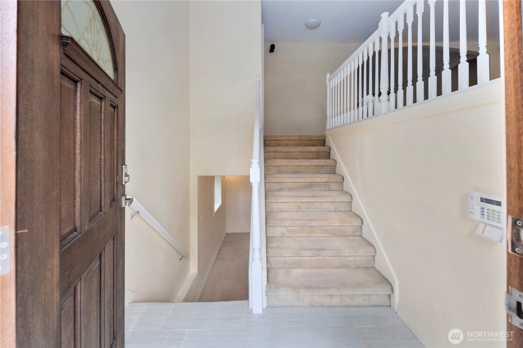 936 North 93rd Street Seattle, WA 98103 - Photo 4 of 39