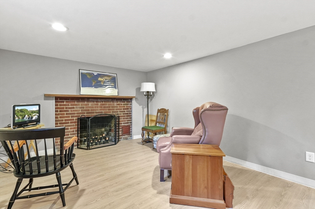 111 Draper Street Lowell, MA 01852 - Photo 29 of 42