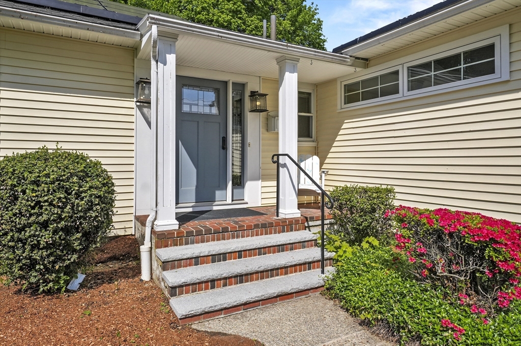 111 Draper Street Lowell, MA 01852 - Photo 3 of 42