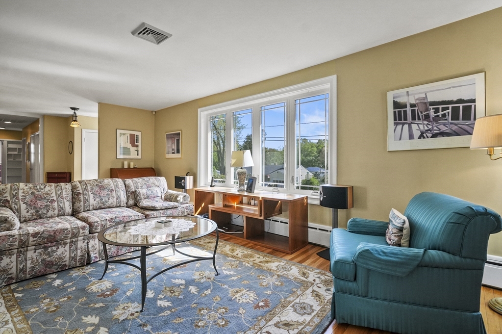 111 Draper Street Lowell, MA 01852 - Photo 6 of 42