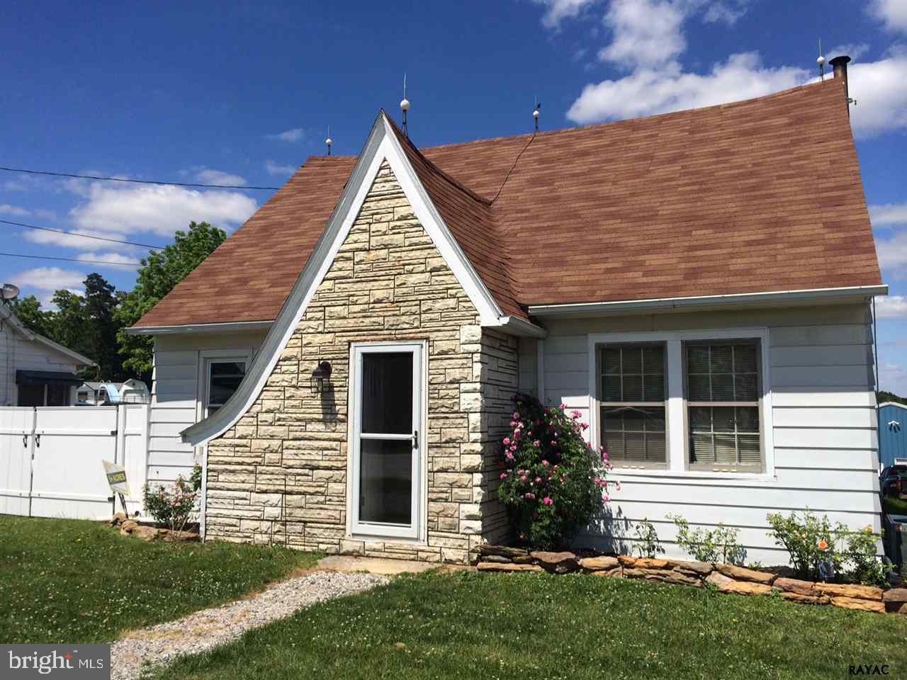 1207 Delta Road Red Lion, PA 17356 - Photo 1 of 23 Gallery Image 1