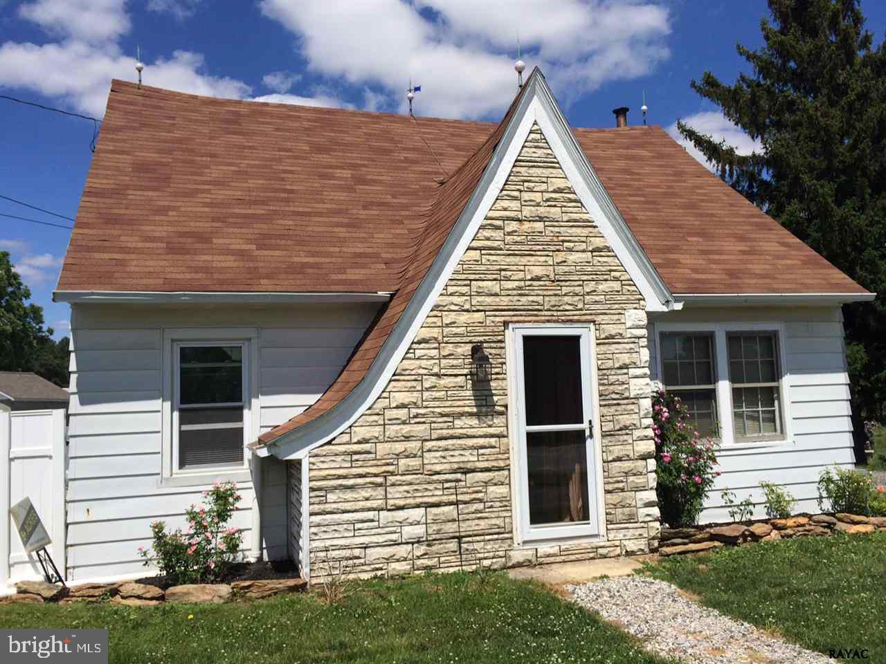 1207 Delta Road Red Lion, PA 17356 - Photo 2 of 23 Gallery Image 2
