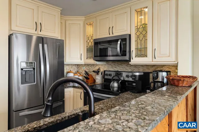 $449,975 | 1641 Overlook, Wintergreen, VA 22967