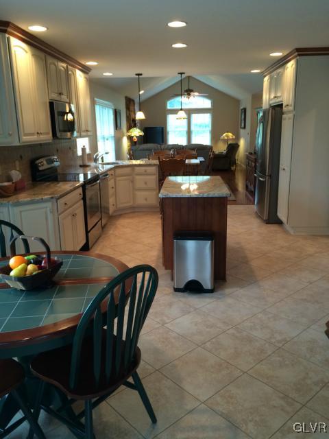 4949 Egypt Road Coplay, PA 18037 - Photo 7 of 35 Gallery Image 7