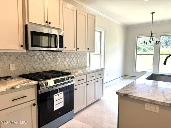 $298,500 | 6 Hedges Plantation Place, Natchez, MS 39120