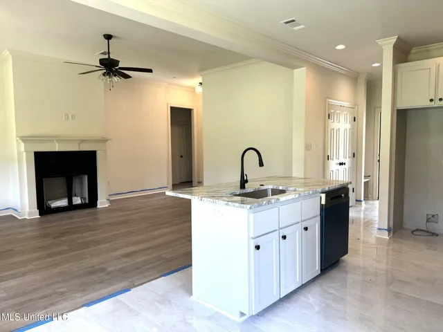 $302,800 | 6 Hedges Plantation Place, Natchez, MS 39120