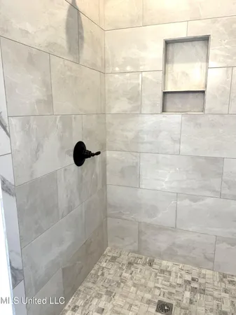 $298,500 | 6 Hedges Plantation Place, Natchez, MS 39120