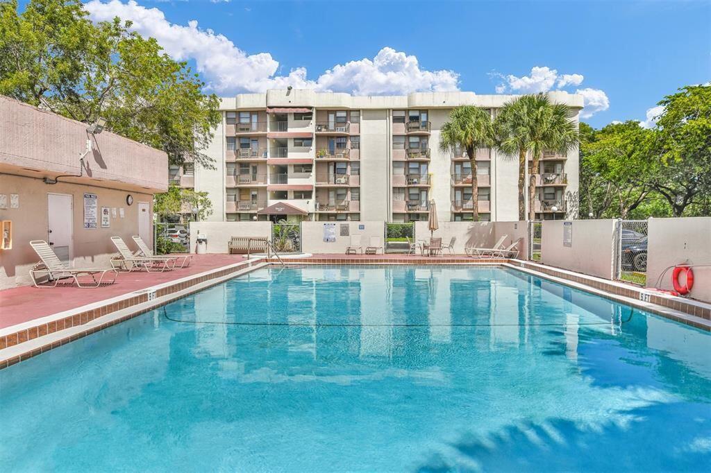2501 Riverside Drive, Unit 206A Coral Springs, FL 33065 - Photo 6 of 29 GetMedia (7)
