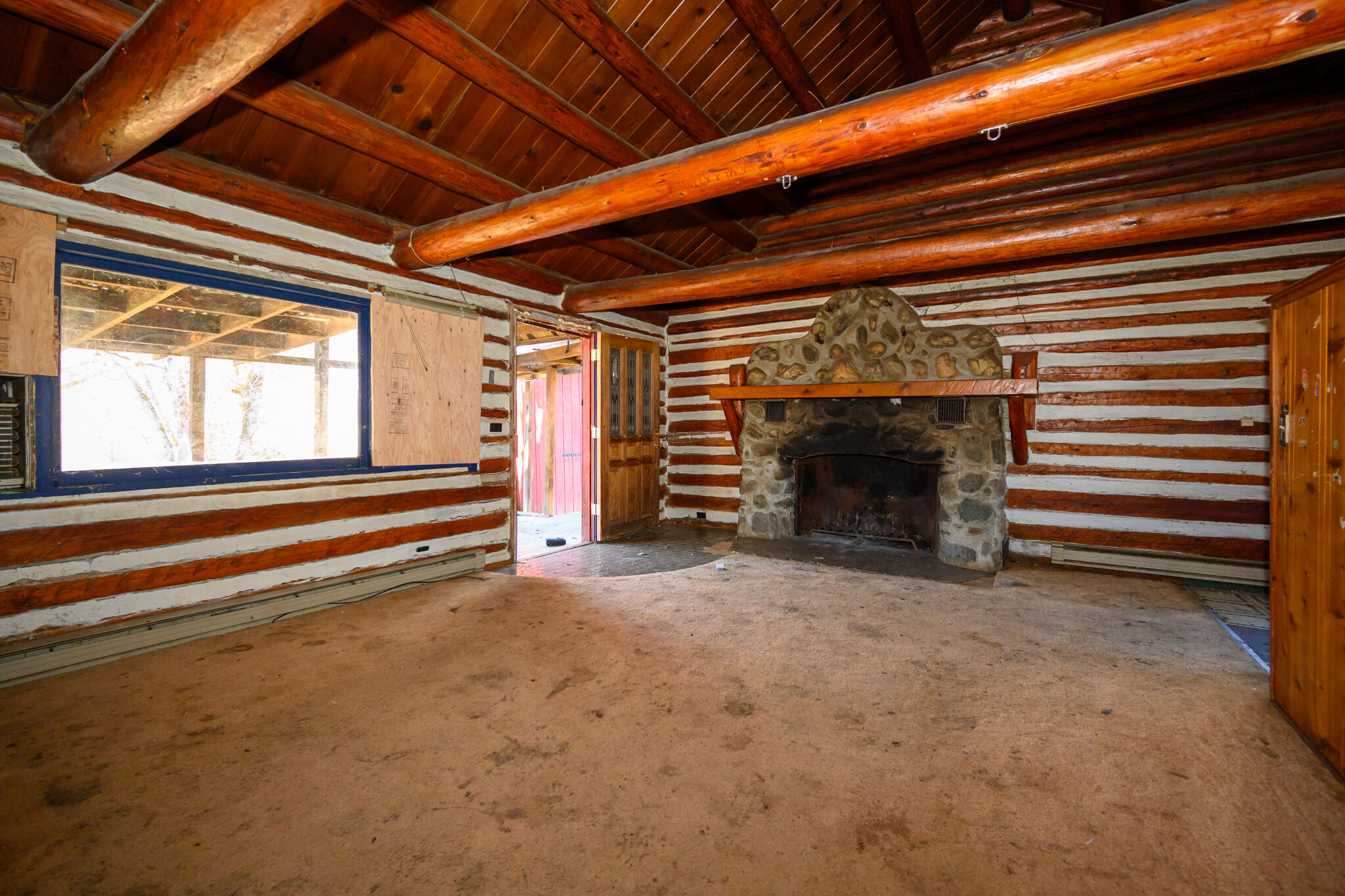 51-75 Hart Road Weaverville, CA 96093 - Photo 11 of 40 living room