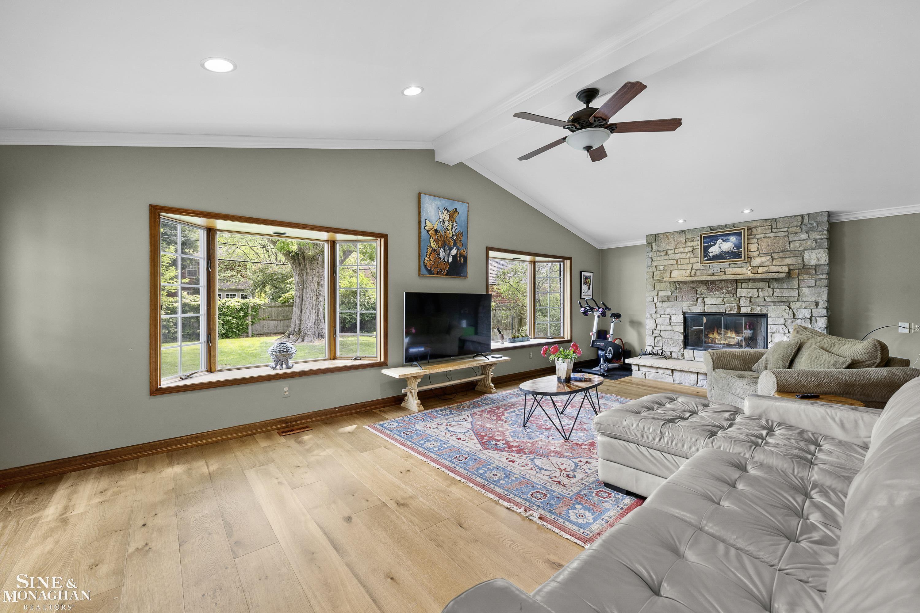 644 Pemberton Road Grosse Pointe Park, MI 48230 - Photo 15 of 43