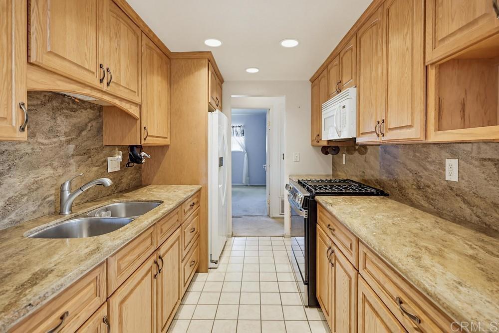 3010 Chapo Court Spring Valley, CA 91977 - Photo 8 of 34