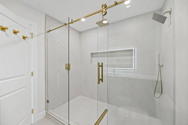 $525,000 | 1712 Hillcrest Lane, Austin, TX 78721