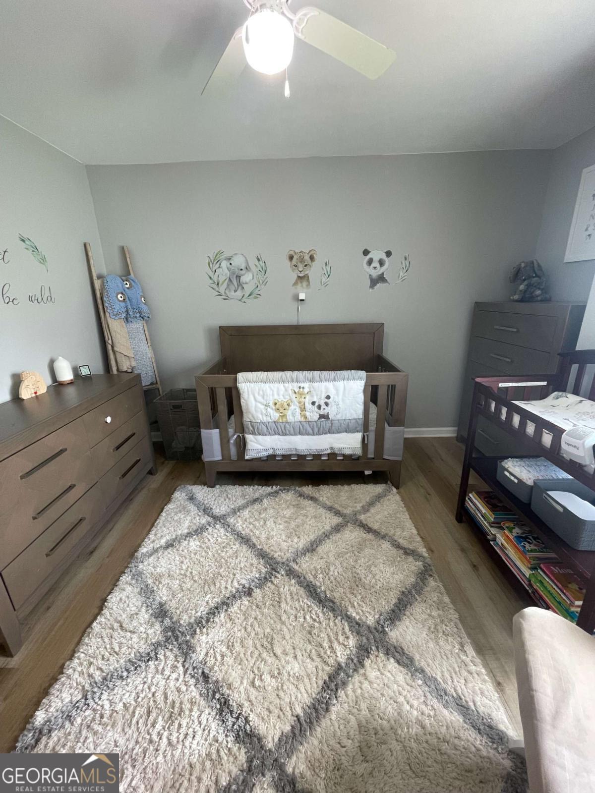 433 Spring Place Resaca Road Chatsworth, GA 30705 - Photo 44 of 60 a living room with furniture