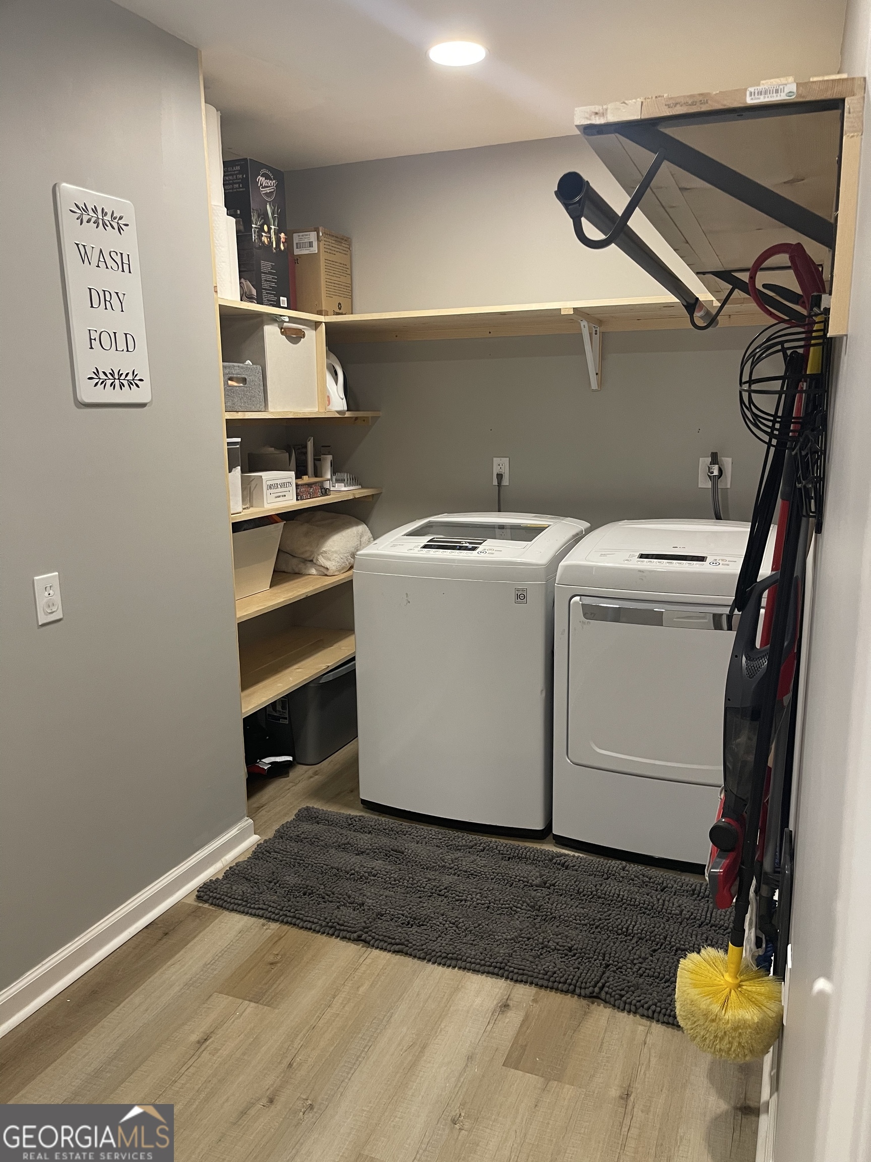 433 Spring Place Resaca Road Chatsworth, GA 30705 - Photo 48 of 60 a utility room with dryer and washer