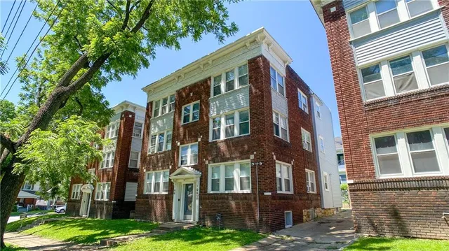 $895,000 | 104-110 North Indiana Avenue, Kansas City, MO 64123