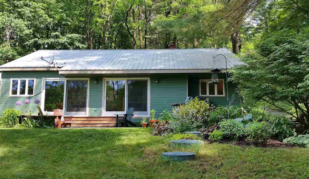 191 Fox Farm Road Brattleboro, VT 05301 - Photo 2 of 24