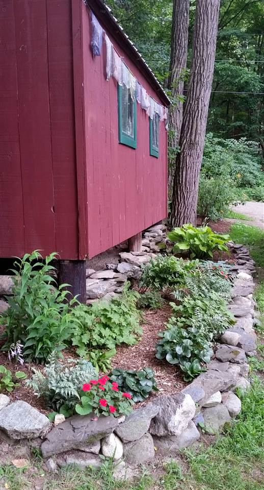 191 Fox Farm Road Brattleboro, VT 05301 - Photo 4 of 24