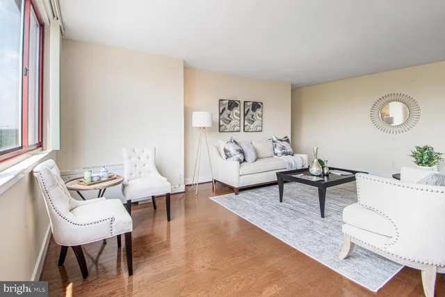 $430,000 | 1220 Blair Mill Road, Unit 605, Silver Spring, MD 20910