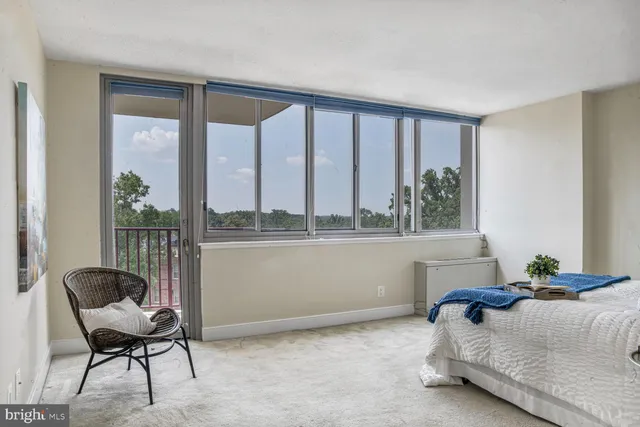 $430,000 | 1220 Blair Mill Road, Unit 605, Silver Spring, MD 20910