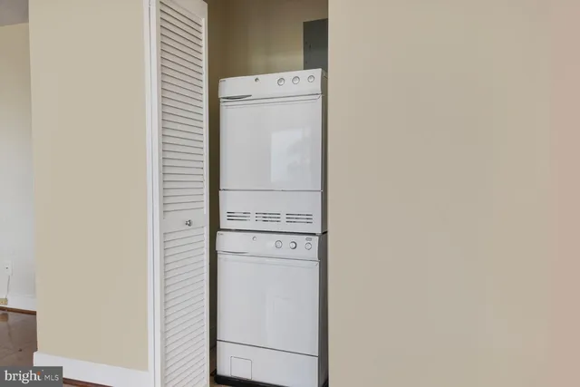 $430,000 | 1220 Blair Mill Road, Unit 605, Silver Spring, MD 20910