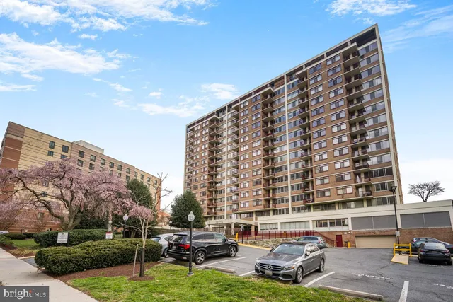 $430,000 | 1220 Blair Mill Road, Unit 605, Silver Spring, MD 20910