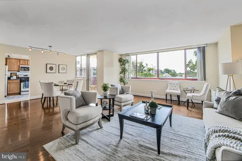 $430,000 | 1220 Blair Mill Road, Unit 605, Silver Spring, MD 20910