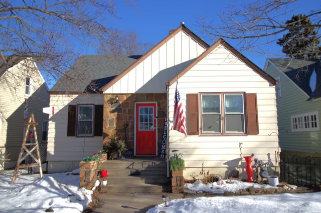 $210,000 | 1020 12th Avenue South, St. Cloud, MN 56301