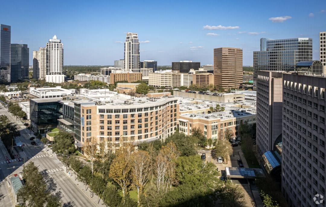 1901 Post Oak Boulevard, Unit 3101 Houston, TX 77056 - Photo 1 of 22 a picture of city view