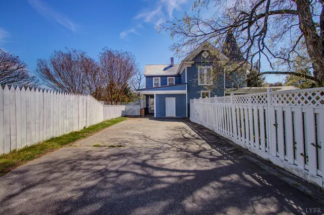 $310,000 | 401 King Street, Keysville, VA 23947