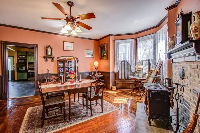 $310,000 | 401 King Street, Keysville, VA 23947