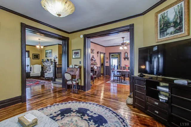 $310,000 | 401 King Street, Keysville, VA 23947