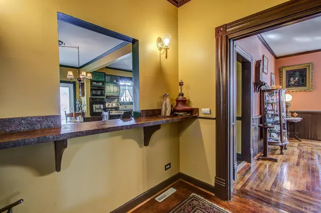 $310,000 | 401 King Street, Keysville, VA 23947