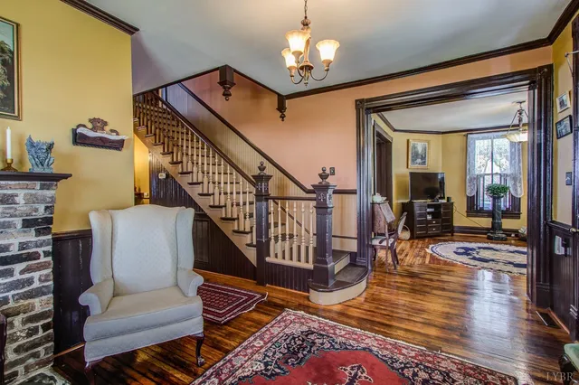 $310,000 | 401 King Street, Keysville, VA 23947